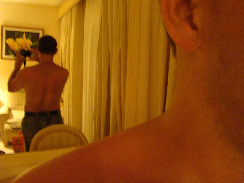 John trying to take a pic of his back